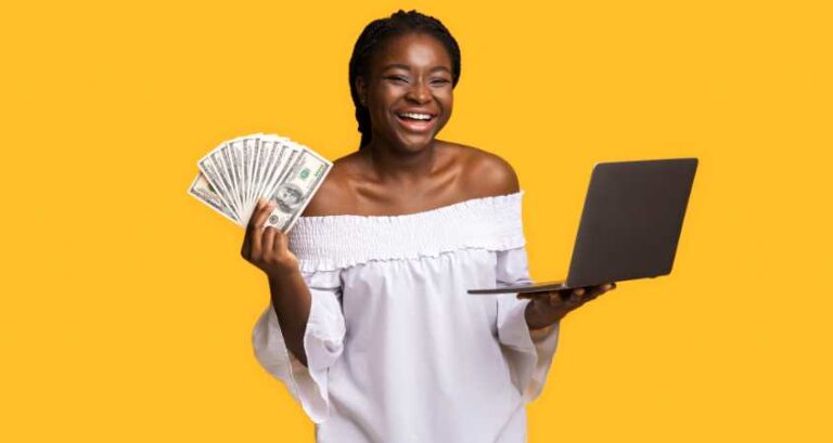 Earning Money Online in 2023: A Beginner's Guide to Making it Easy